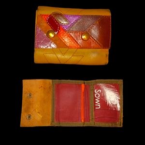 3.5x4.5" sown leather wallet with snap buttons